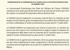 La Communauté Économique des États de l’Afrique de l’Ouest (CEDEAO) condamne avec la plus grande fermeté la prise de pouvoir par la force qui vient de s’opérer ce vendredi 30 septembre 2022 au Burkina Faso.