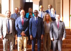 Son Excellence Monsieur Abdoulaye DIOP, Ministre des Affaire étrangères et de la Coopération internationale, a reçu en audience ce lundi 23 janvier 2023, les Envoyés spéciaux pour le Sahel de la Belgique, des Pays –Bas et du Luxembourg en visite conjointe au Mali.